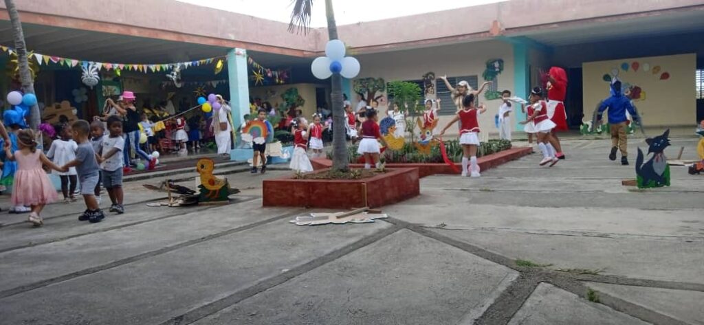 Festejan en Círculo Infantil Estrellitas Rojas el aniversario 65 de la creación de los círculos infantiles