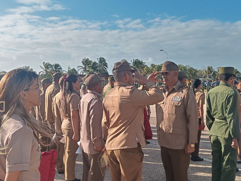 Combatientes honran el 65 aniversario del Ejército Central