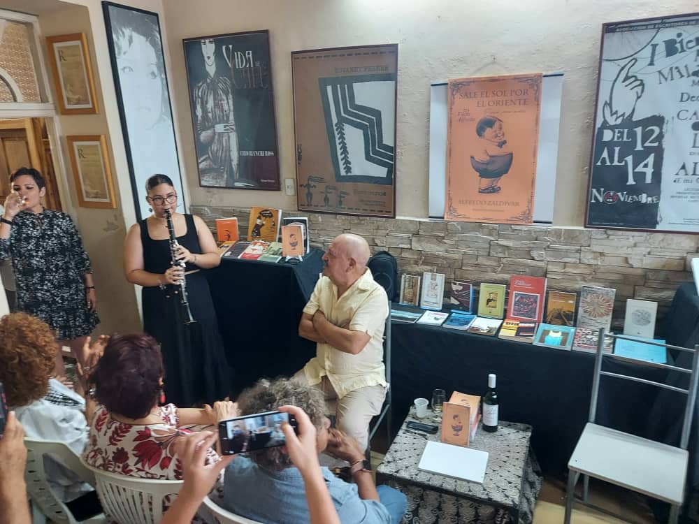 Alfredo Zaldívar -a quien Matanzas robó a Holguín, como mismo le hizo a Santiago de Cuba con Heredia- arribó a las siete décadas este domingo 26 de abril.