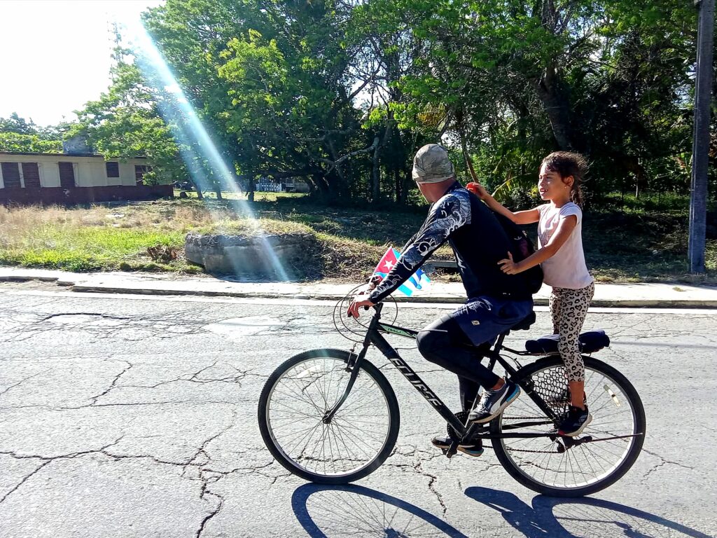 Amaya y Osmany y una aventura a prueba de kilómetros