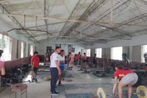 Pesas: Entrenar contra la adversidad sin renunciar a los resultados. Foto: Cortesía del entrenador Enrique Ortega