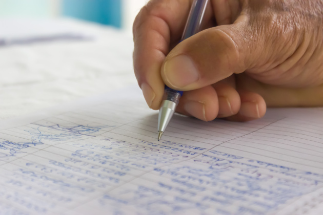 "Mi firma por la patria": desde el reposo forzado, Yunior moviliza a su comunidad.