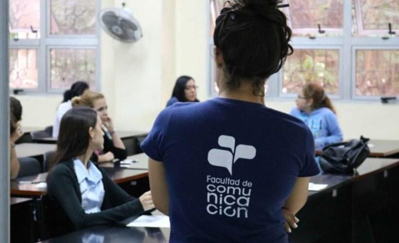 La Dirección General de Pregrado del Ministerio de Educación Superior convocó al examen de captación para el ingreso a la carrera de Periodismo