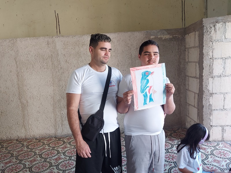 Niños azules en el país de sí mismos: Proyecto Tocororo en Matanzas trabaja con niños con Trastorno del Espectro Autista. Foto: Guillermo Carmona