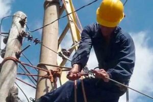 APARTADO 1433: Solucionan averías eléctricas