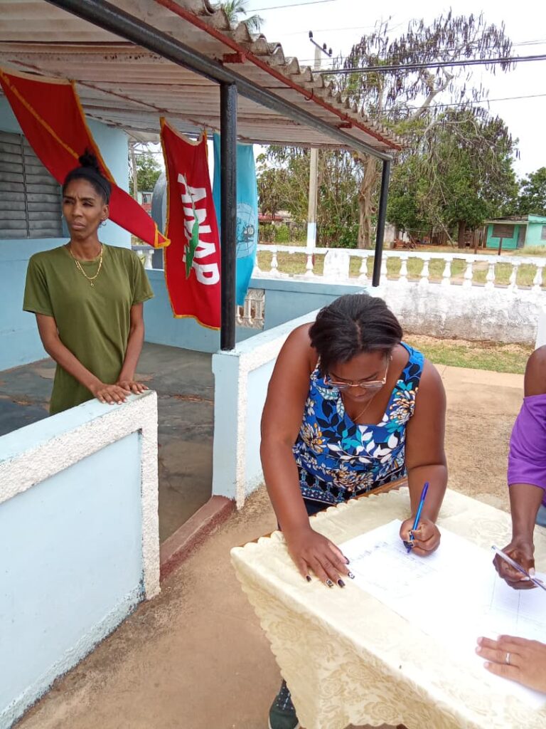 Trabajadores de Unión de Reyes reafirman su compromiso con la Patria. Fotos: De la autora y Yaudel Rodríguez Vento