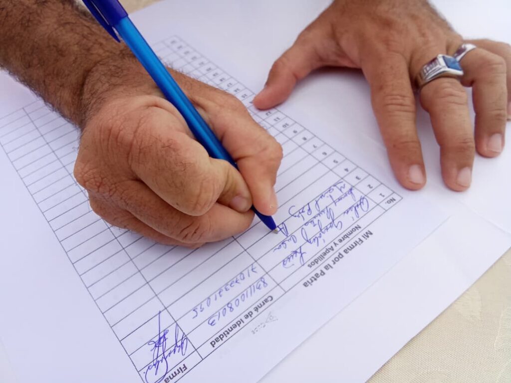 Trabajadores de Unión de Reyes reafirman su compromiso con la Patria. Fotos: De la autora y Yaudel Rodríguez Vento