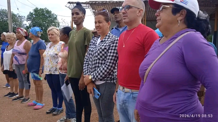Trabajadores de Unión de Reyes reafirman su compromiso con la Patria. Fotos: De la autora y Yaudel Rodríguez Vento