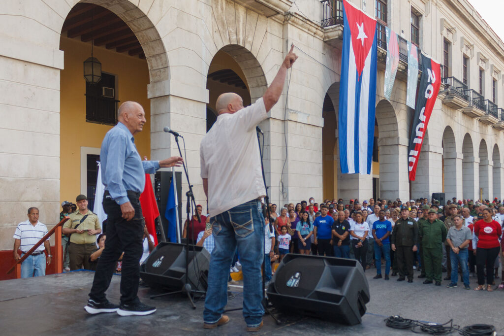 Conmemora pueblo matancero 65 aniversario de la proclamación del carácter socialista de la Revolución