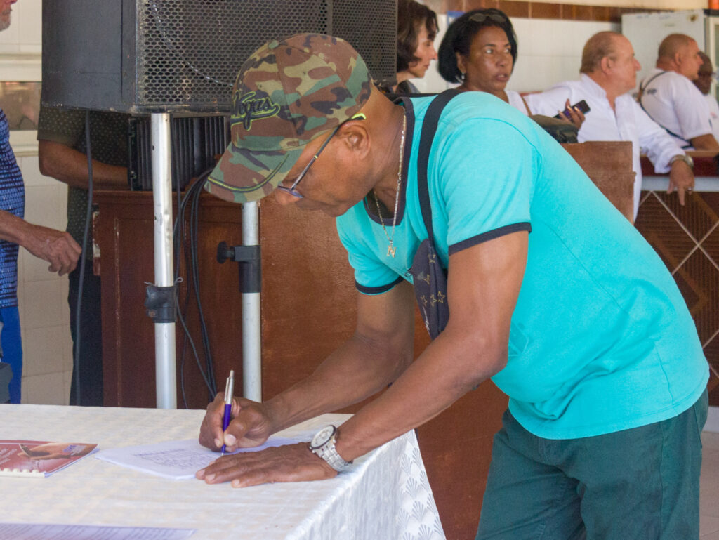 Sucursal Artex Matanzas: 15 veces Vanguardia Nacional. Foto: Izet Morales