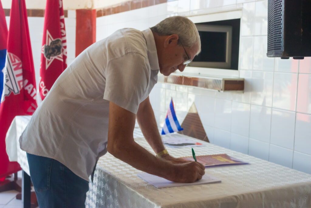 Sucursal Artex Matanzas: 15 veces Vanguardia Nacional. Foto: Izet Morales