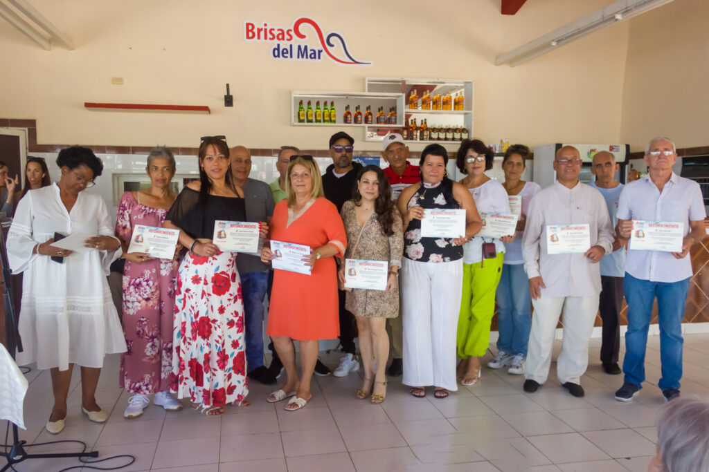 Sucursal Artex Matanzas: 15 veces Vanguardia Nacional. Foto: Izet Morales