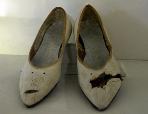 Naborí en Girón: Pudo más el poeta. Los zapatos de Nemesia