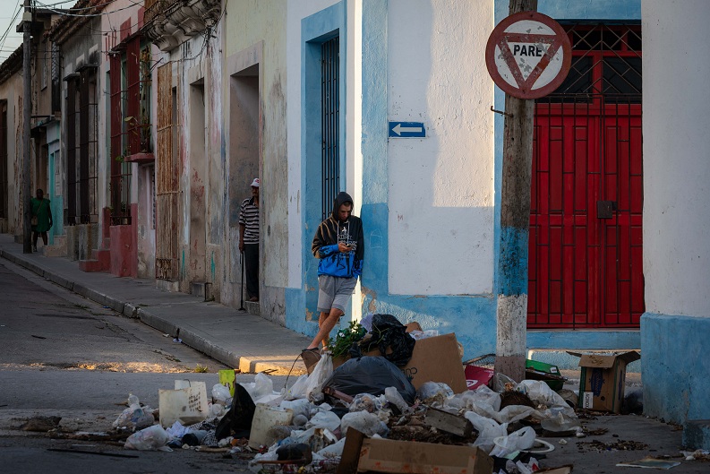 Matanzas: La advertencia está en las calles. Foto: Raúl Navarro González