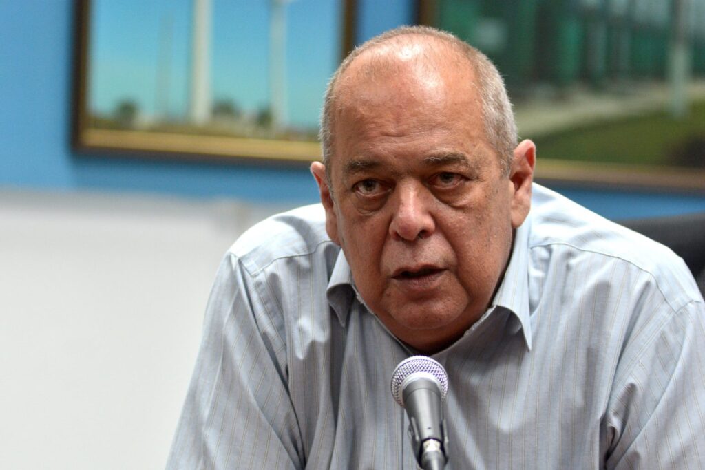 Vicente de la O Levy, titular del Ministerio de Energía y Minas, ofrece a la prensa cubana, pormenores sobre la actual situación electro energética en el país, en la sede del organismo, en La Habana; Cuba, el 13 de mayo de 2026. ACN FOTO/Omara GARCÍA MEDEROS/ogm