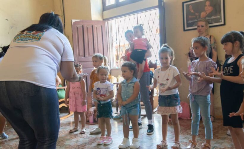 Taller Los pilluelos: donde los infantes aprenden mediante la música
