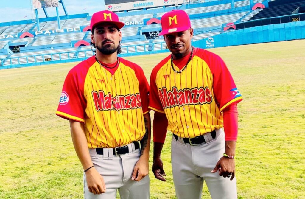 Lanzador Yadier Garay, a la derecha. Foto: tomada del perfil de Facebook: Bitácora del Pirata