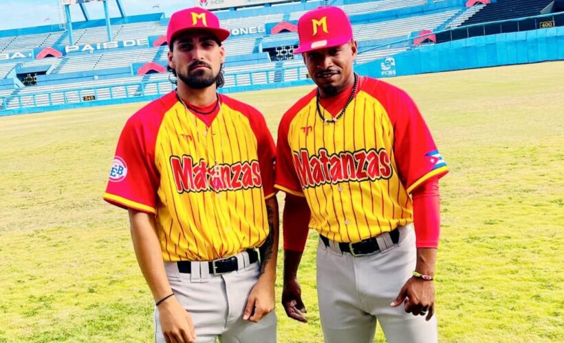 Lanzador Yadier Garay, a la derecha. Foto: tomada del perfil de Facebook: Bitácora del Pirata