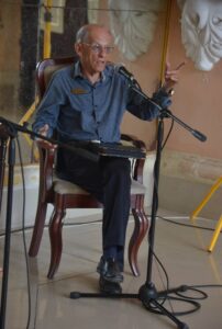 Conversando con un sabio del Renacimiento en la época contemporánea: Ercilio Vento Canosa. Fotos: Carrete Producciones