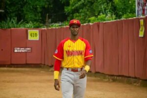 Cuando se anunciaron los refuerzos para la semifinal de la Liga Élite del béisbol cubano, muchos aficionados se preguntaban si el alto mando de Industriales había acertado con la petición de Eduardo Blanco como refuerzo.