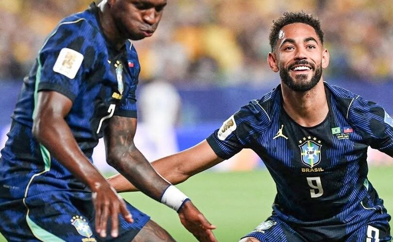 Brasil gana y marcha líder de grupo