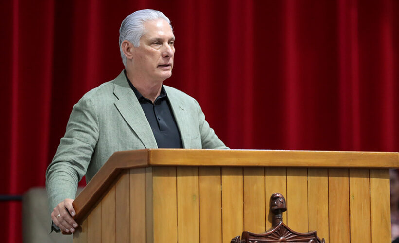 Miguel Díaz Canel Bermúdez, Presidente de la República, durante su intervención en la tercera Sesión Extraordinaria de la Asamblea Nacional del Poder Popular en su X Legislatura. Foto: Abel Padrón Padilla/ Cubadebate.