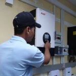 Instalan paneles solares en Martí para garantizar comunicaciones ante el cerco energético