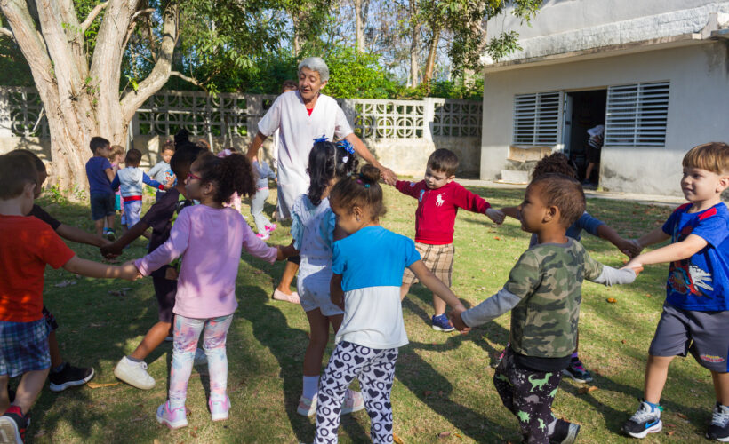Infancia: Su día, su futuro. Foto: Izet Morales