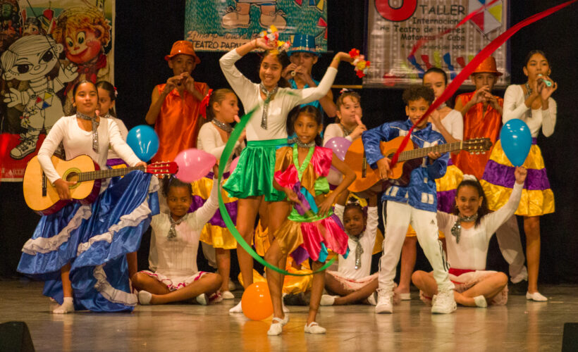 Infancia: Su día, su futuro. Foto: Izet Morales