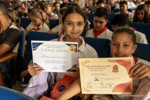 Despidió ministra de Educación presente curso escolar 2025-2026. Foto: Tomada del perfil de Facebook de naimaariatne.trujillobarreto