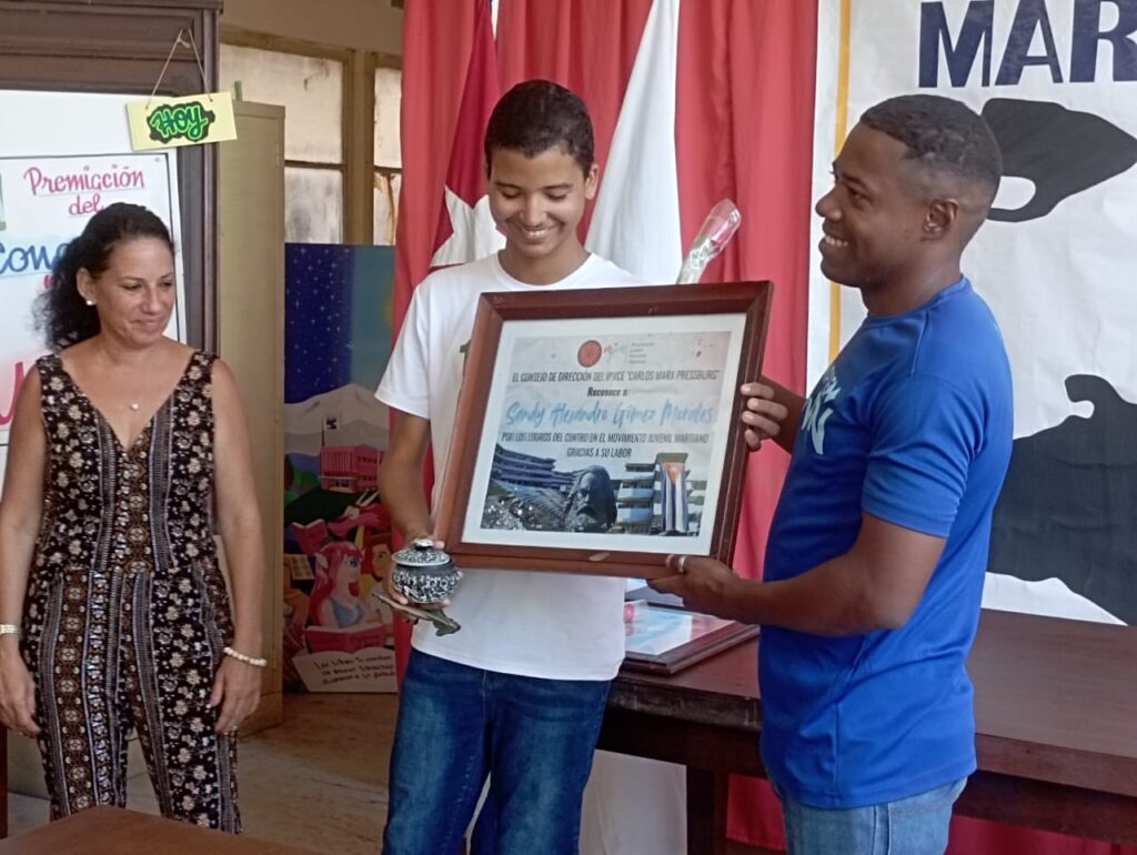 Premian a matanceras en concurso nacional Leer a Martí en su XXVI edición