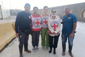 Devolver el nombre: la misión de un antropólogo entre los escombros de La Guaira