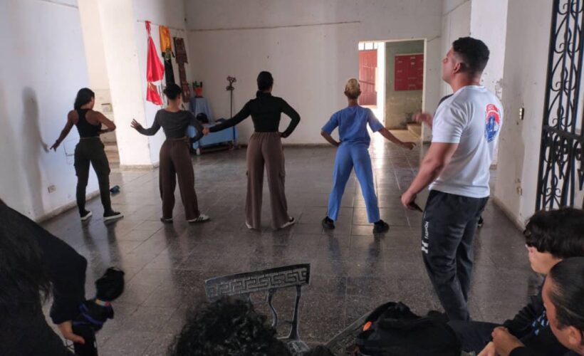 ACFC en Matanzas realiza taller de poses de culturismo 