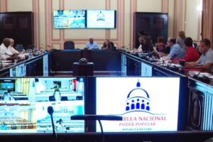 Aprueba Consejo de Estado cuatro nuevos decretos leyes y evalúa cómo contribuir desde el municipio a las transformaciones económicas y sociales. Foto: Asamblea Nacional del Poder Popular.