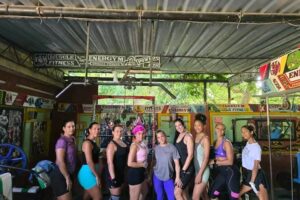 Entre pesas y pasarelas: el testimonio de una campeona