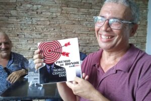 Rómpete una pierna. Anécdotas entre bambalinas, preámbulo de un libro