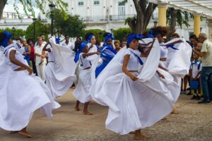 Fiesta de los orígenes: la identidad a paso de conga