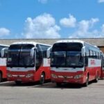Ómnibus en alquiler, una transformación sobre ruedas. Foto: Hugo García