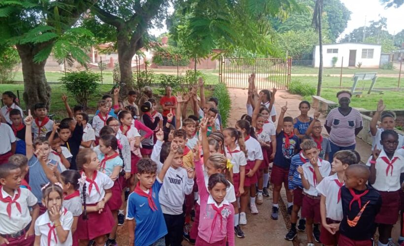 Desarrollan elecciones pioneriles en instituciones educativas de Unión de Reyes