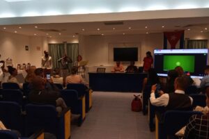 Impulsan desarrollo turístico en evento científico cubano