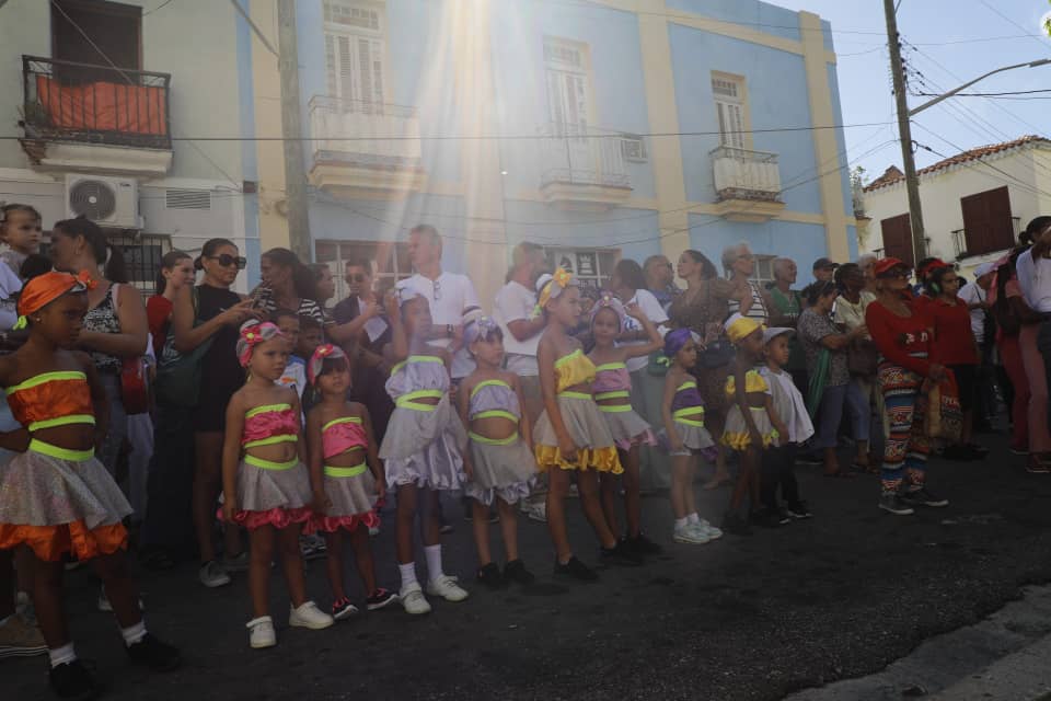 Comienza en Matanzas Semana de la Cultura con un pasacalles ruidoso, alegre, invitador...