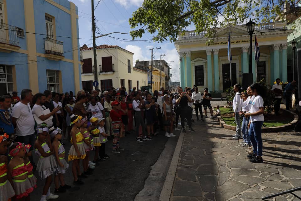 Comienza en Matanzas Semana de la Cultura con un pasacalles ruidoso, alegre, invitador...