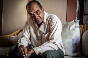 En el umbral de una voz insobornable: Hugo Hodelín Santana, el poeta de las calles de Matanzas