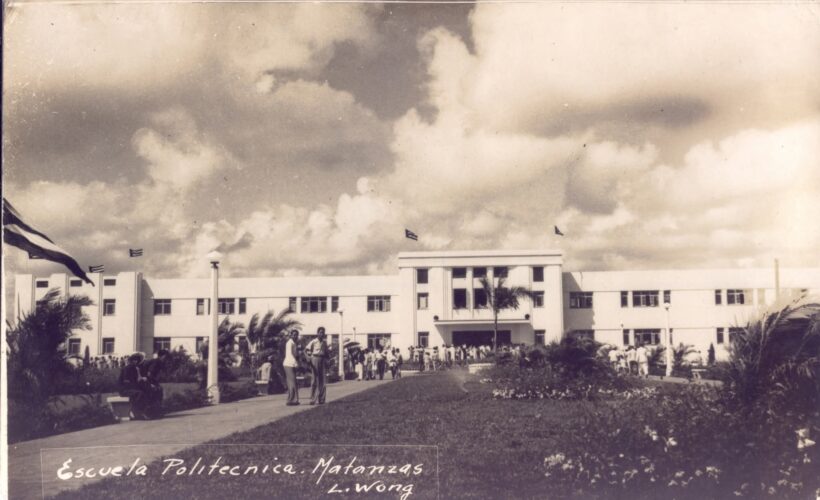 Postales Matanceras: Un mayordomo en el Archivo Histórico